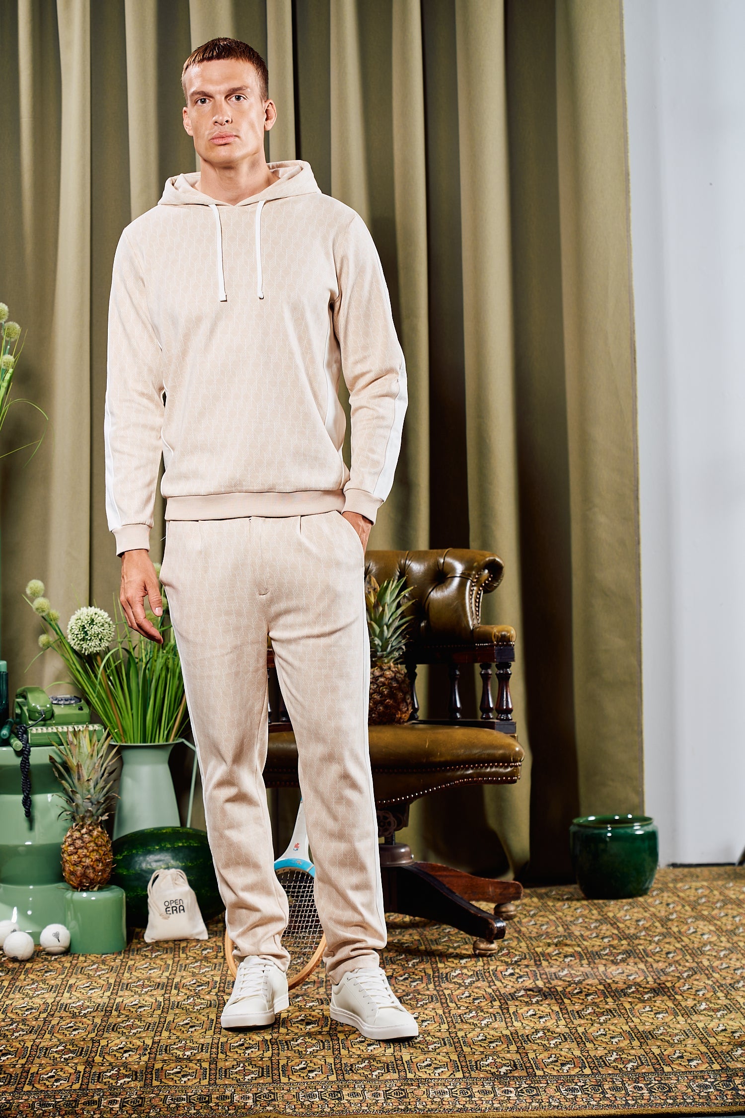 Geo Hoody – Sportlich-lässiger Hoodie in Beige