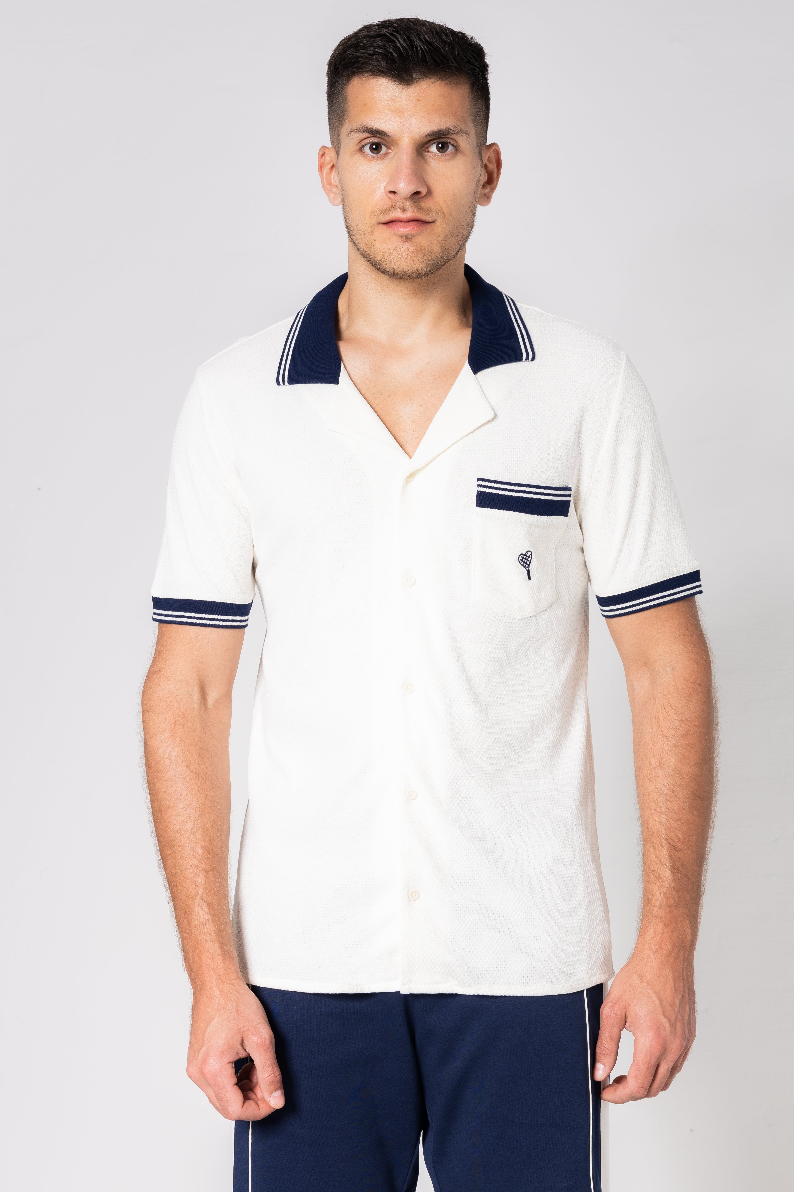 Short Sleeve Shirt – Country-Club-Look mit Cuban Collar Shirt