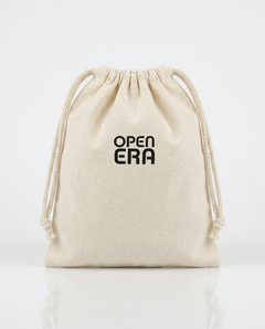 OPEN ERA Pouch – Stoffbeutel aus Baumwolle in Off-White mit Logo und Herz-Tennisschläger – Produktfoto 1