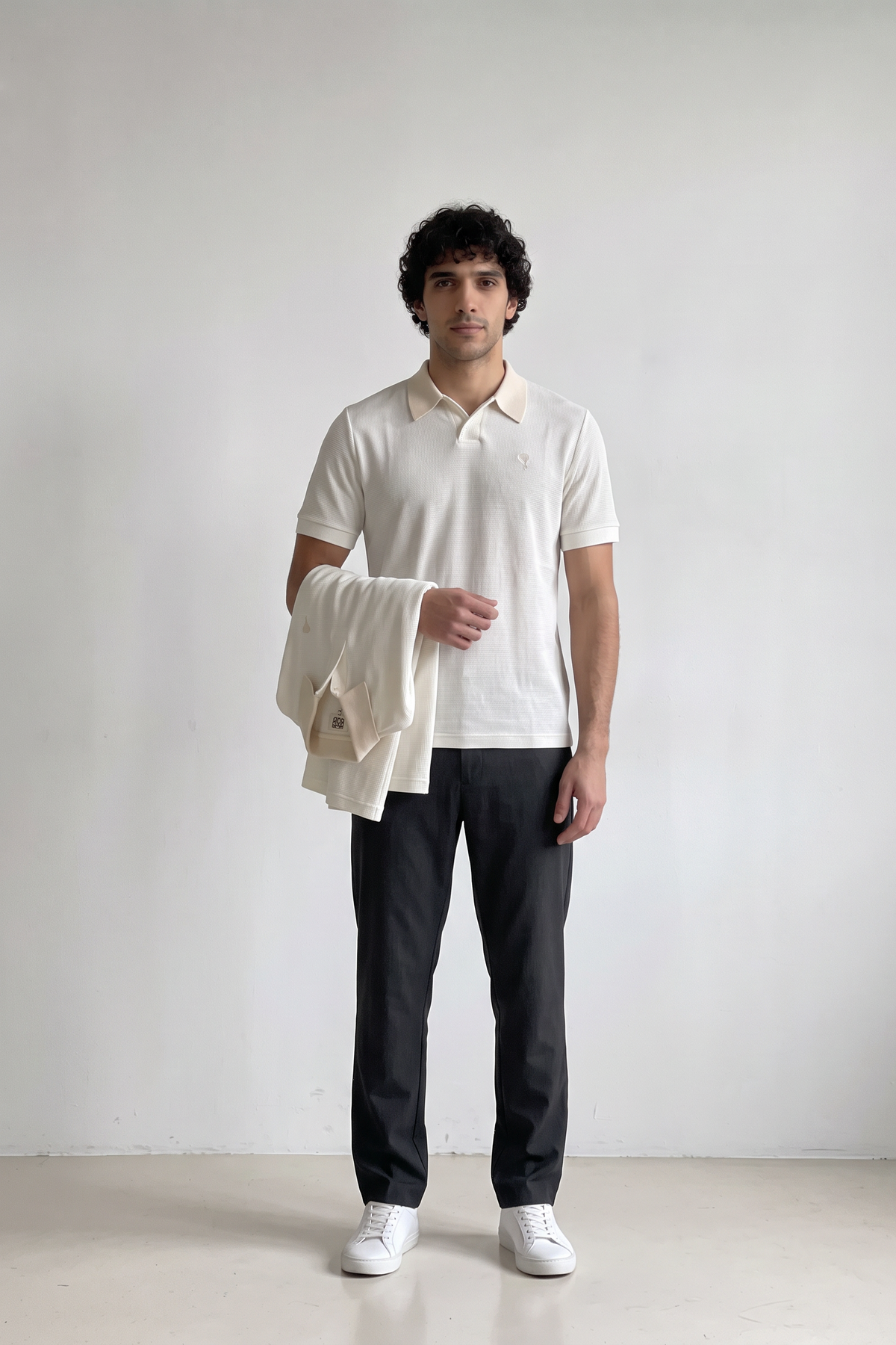The Polo Trio von OPEN ERA: drei Oversized Retro-Polos aus Waffel-Piqué – Studioaufnahme