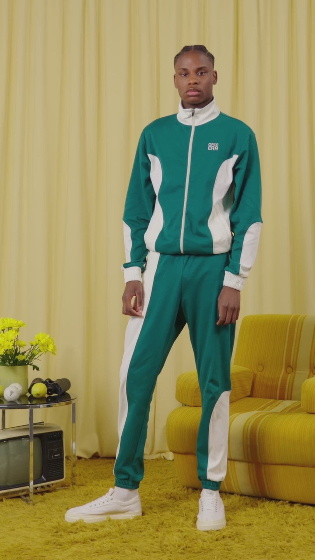 Interlock Track Jacket von OPEN ERA – Retro-Trainingsjacke aus Bio-Baumwolle – Video