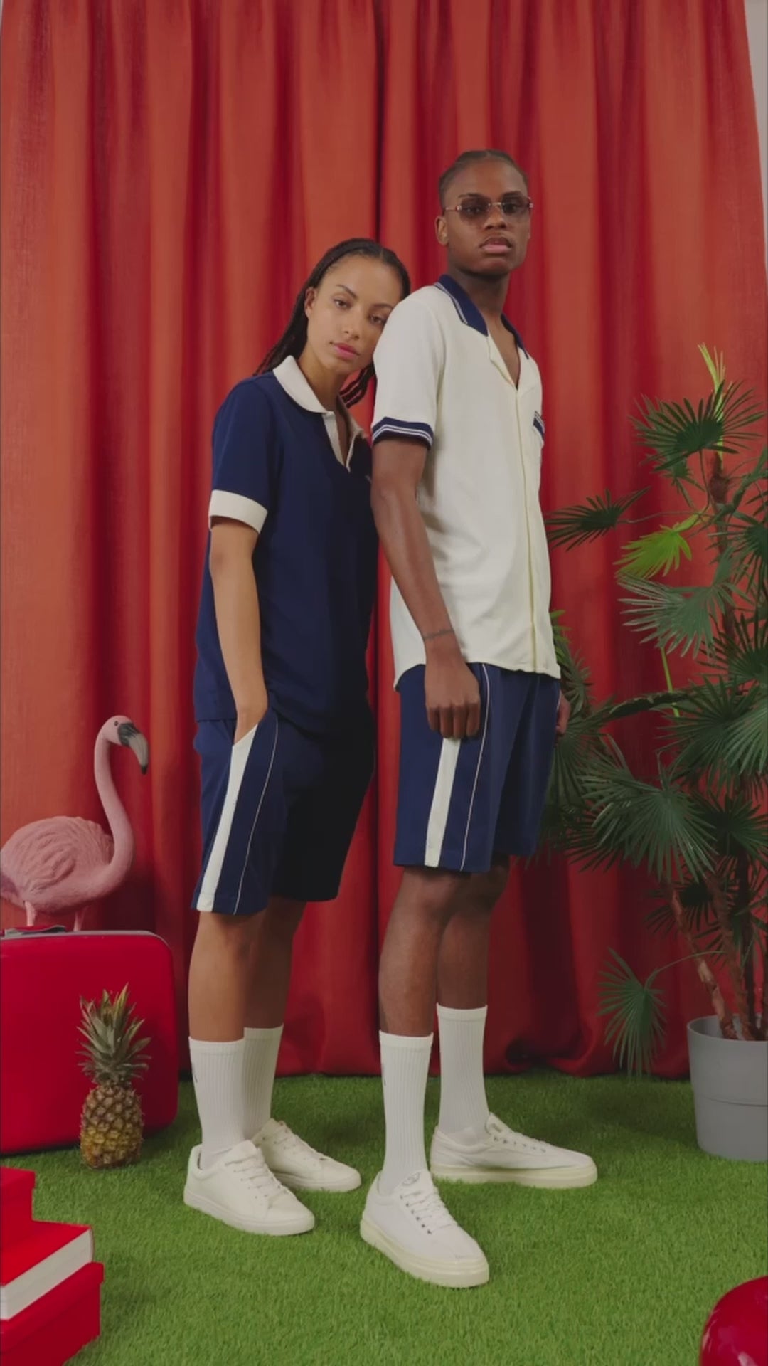V-Neck Polo von OPEN ERA aus Bio-Piqué – Video 1